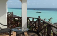   Langi Langi Beach Bungalows 3*  7