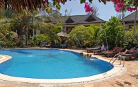 Langi Langi Beach Bungalows 3*  5