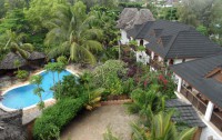   Langi Langi Beach Bungalows 3*  1