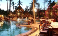   Palumboreef Beach Resort 3*  11