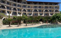 Palumbo Waves Resort 4*  3