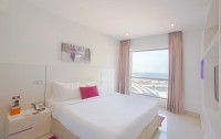   Ramada Hotel & Suites By Wyndham Jbr 4*  10