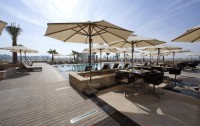   Centro Yas Island Rotana 3*  6