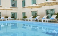   Hilton Garden Inn Mall Of The Emirates 4*  7