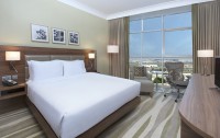   Hilton Garden Inn Dubai Al Muraqabat 4*  10