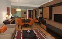   Doubletree By Hilton Hotel & Residence 4*  12