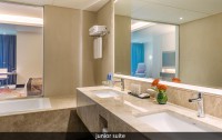   Radisson Blu Hotel Ajman 5*  12