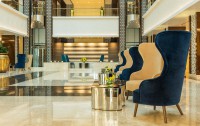   Radisson Blu Hotel Ajman 5*  8