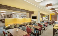   Hampton By Hilton Dubai Airport 3*  7