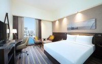 Hampton By Hilton Dubai Airport 3*  2