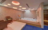   Al Khoory Atrium Hotel 4*  10