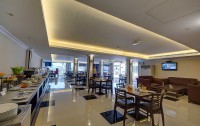   Ajman Beach Hotel 3*  3