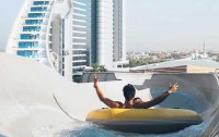   Jumeirah Beach Hotel 5*  10