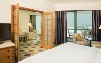 Hilton Dubai Jumeirah Beach 5*  5