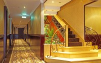   Carlton Tower Hotel 4*  7