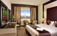   Carlton Tower Hotel 4*  6