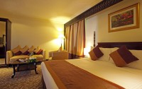 Carlton Tower Hotel 4*  4