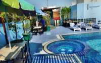   Mayfair Hotel 3*  4