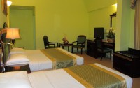   Comfort Inn Hotel 3*  15