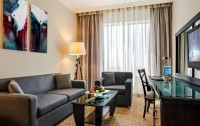   Towers Rotana Hotel 4*  8