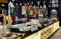   Movenpick Hotel Jumeirah Beach 5*  10