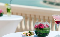   Kempinski Hotel & Residences Palm Jumeirah 5*  65