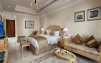   Kempinski Hotel & Residences Palm Jumeirah 5*  45