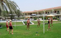 Flamingo Beach Resort 3*  2