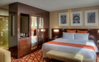   Crowne Plaza Dubai Deira 5*  17