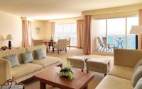   Radisson Blu Resort 5*  20