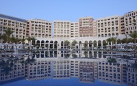   The Ritz- Carlton Abu Dhabi, Grand Canal 5*  1