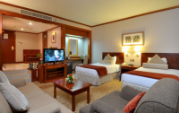 Ramada Hotel Bur Dubai 4*  3