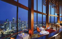 Swissotel The Stamford 5*  3