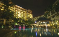   Swissotel Merchant Court 4*  9