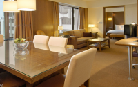   Grand Hyatt 5*  61