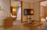   Grand Hyatt 5*  62