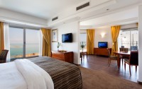   Daniel Dead Sea Hotel 5*  7