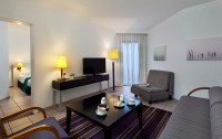   Isrotel Riviera 3*+  12