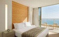   Ramada Hotel & Suites 5*  22