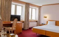   Lindner Hotel 4*  9