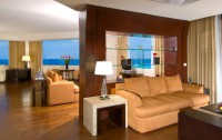   Royal Service At Paradisus Cancun 5*  10