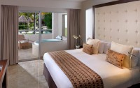   Royal Service At Paradisus La Perla 5*  10