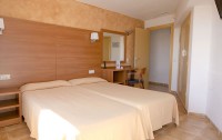   Santa Rosa Hotel 4*  29