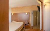   Santa Rosa Hotel 4*  27