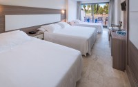   H10 Cambrils Playa 4*  24