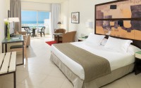   H10 Estepona Palace 4*  39