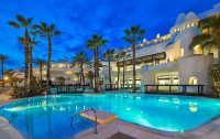   H10 Estepona Palace 4*  32