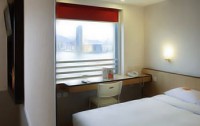 Ibis Hong Kong North Point 3*  4