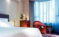   The Wharney Guang Dong Hotel Hong Kong 4*  11