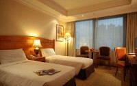   Ramada Hong Kong Hotel 3*  6